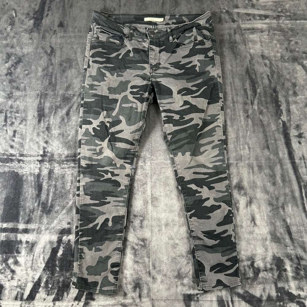 Levi's 711 Skinny Jeans Womens 30 Grey Camo Stretch Mid Rise Pants‎ 19558-0037
